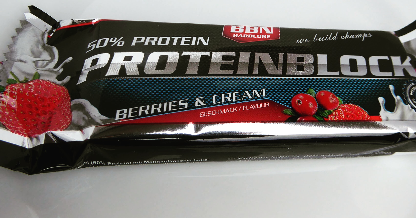 BBN Hardcore Proteinblock Berries Cream protein bar Proteinriegel